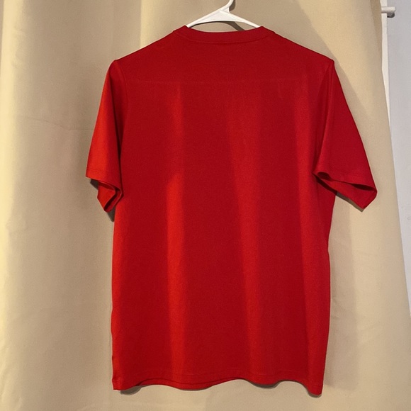 3/$20 Women’s size XL athletic shirt. - Picture 5 of 6